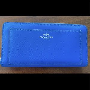 Coach blue vachetta leather accordion zip wallet